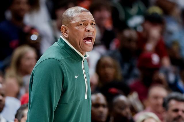 精选足篮专家：全网第1！六哥21连红还中足彩26万